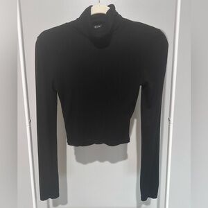Cropped Black Turtleneck Long Sleeve Top
